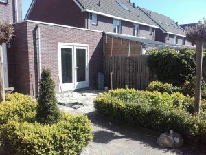 Achtertuin oud